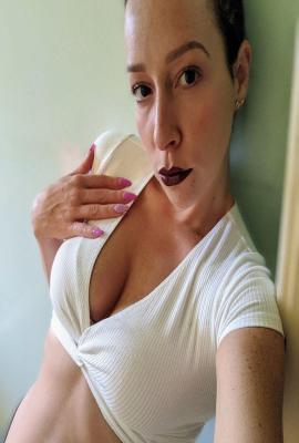 Alina Kuulas  Escort Vaajakoski