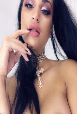 Viettelevä Iloria  Escort Karkkila
